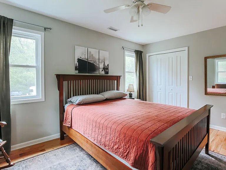 930 Saint Charles Ave — Photo 17