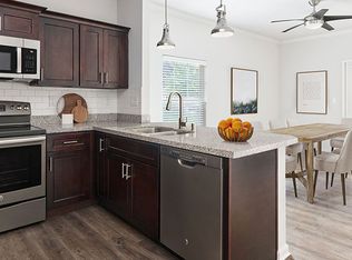 Valley Farms Apartment Homes, Louisville, KY 40272