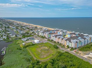 3738 Sandpiper Rd APT 232B, Virginia Beach, VA 23456