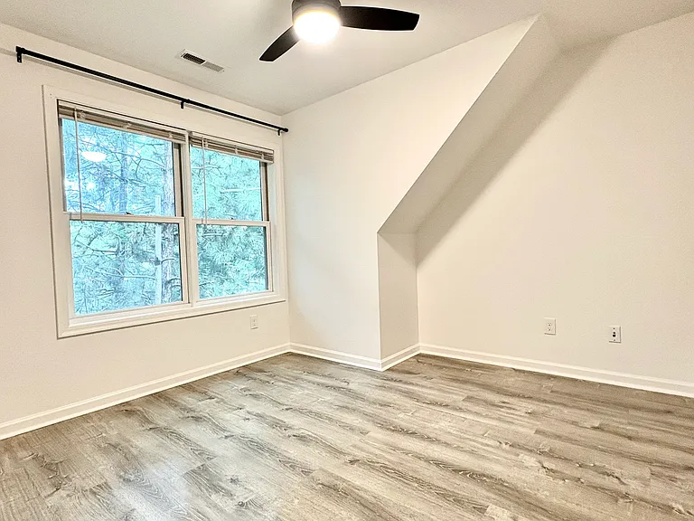 2380 Professor Ave #3 — Photo 9