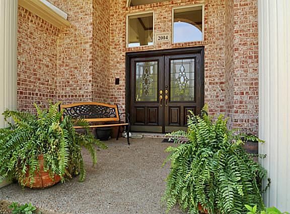 2nd image of 2004 Shumard Oak Ln