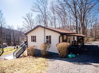 685 Clifton Mills Rd, Bruceton mills, WV 26525