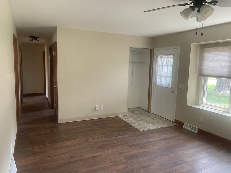 42W640 Star Ln — Photo 3