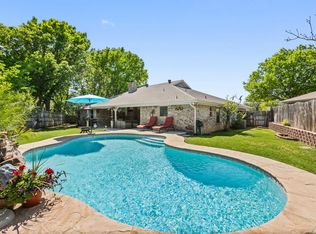 7028 Oakfield Corner Ct, North Richland Hills, TX 76182