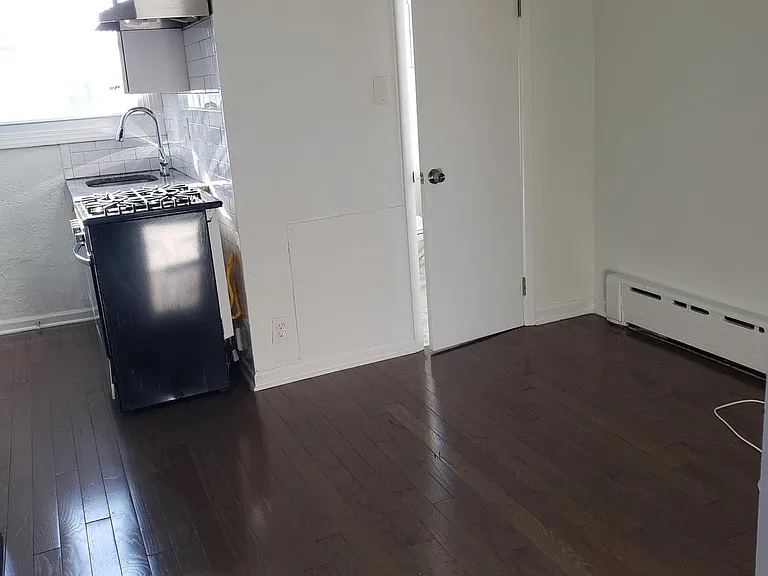 2208 S 15th St #3 — Photo 10