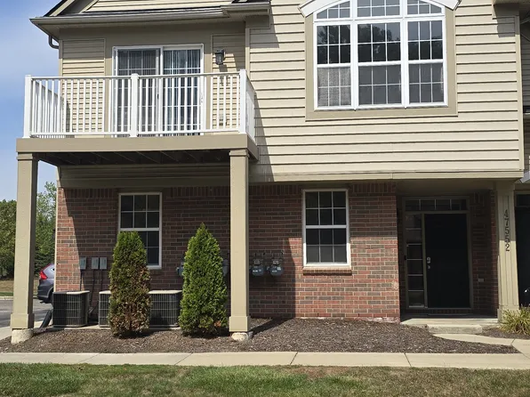 47552 Pembroke Dr, Canton, MI 48188