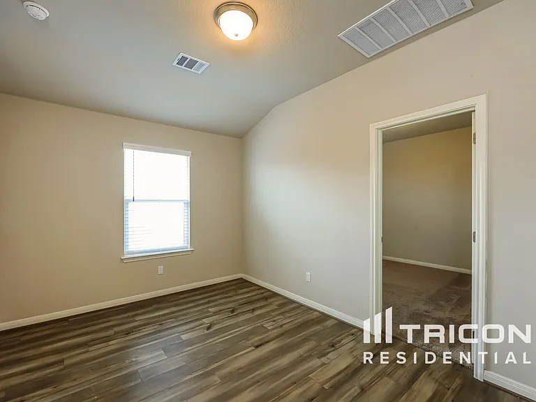 Tricon Abbott Place — Photo 47