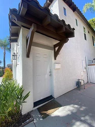 1540 Hillsborough St #1 Photo 1