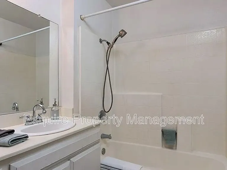 6727 Wordsworth Way — Photo 16