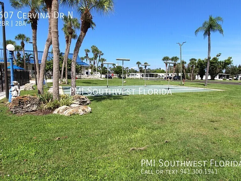 607 Cervina Dr N — Photo 30