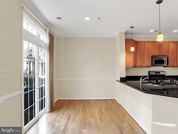 5th image of 8940 Milford Haven Ct #40A