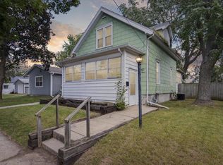 1143 11th St, Beloit, WI 53511