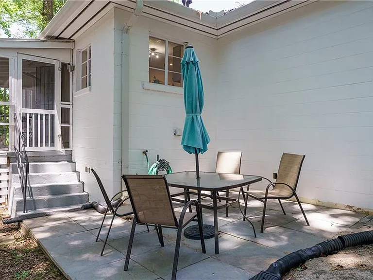 1920 W Forrest Ave — Photo 22