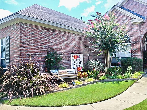 2nd image of 8122 Waller Dr