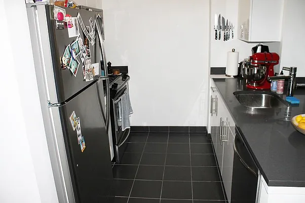 Rented by Space Marketing Shop | media 9