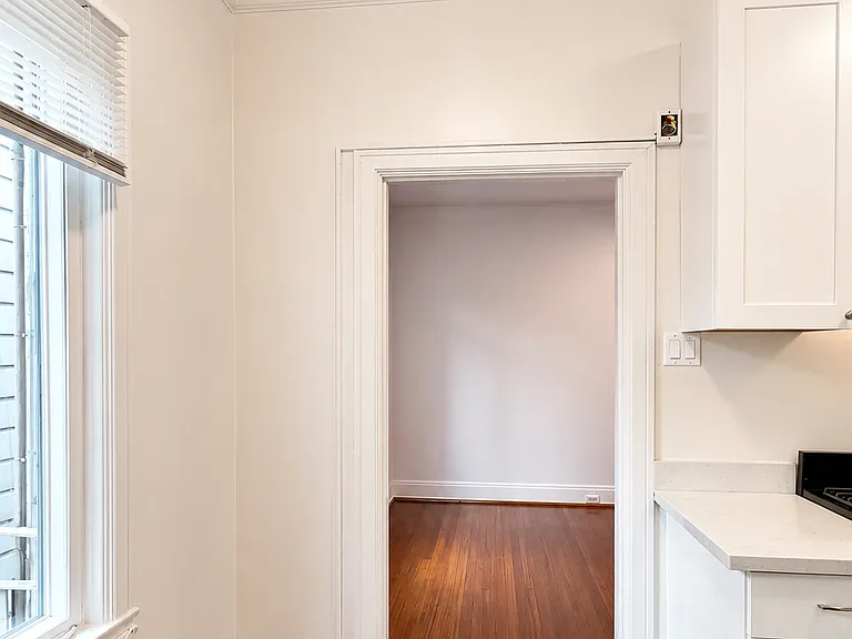 707 Stockton Street — Photo 12