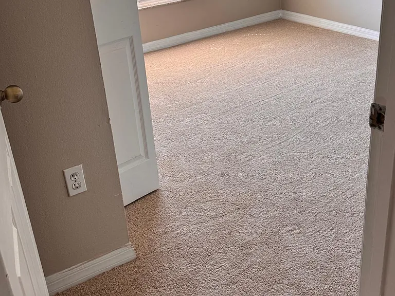 3175 Victoria Dr — Photo 11