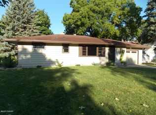 1206 Jefferson St, Alexandria, MN 56308