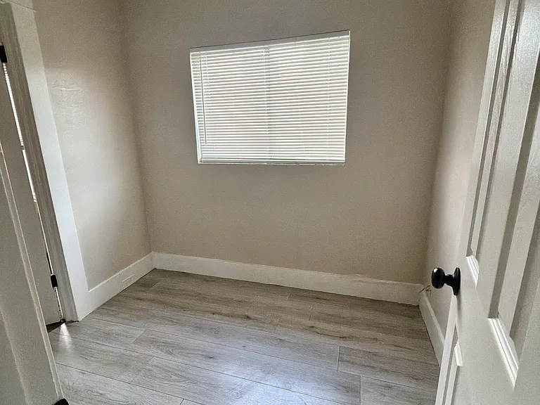 204 Belle Ave — Photo 8