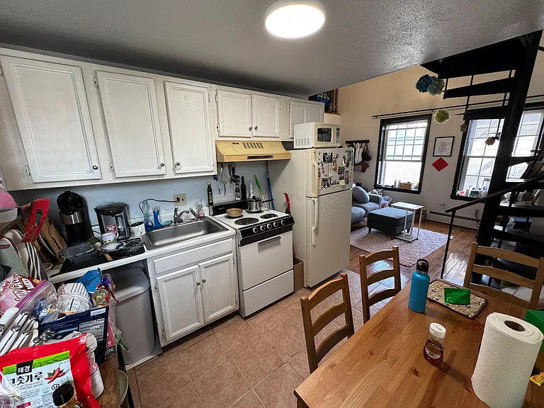 125 Court St #3B — Photo 7
