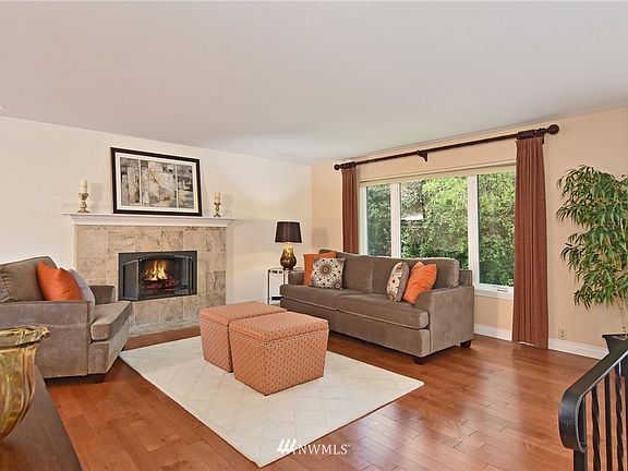 3rd image of 12531 39th Avenue NE #A