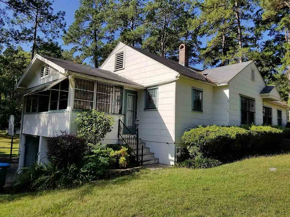 1st image of 711 Forest Dr