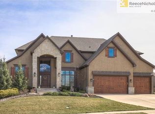 10119 W 152nd Ter, Overland Park, KS 66221