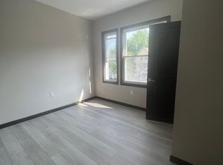 162 Elwood Ave #2R, Newark, NJ 07104