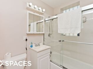 2846 N Christiana Ave APT 3, Chicago, IL 60618