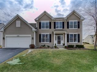 226 E Becker Pl, Sycamore, IL 60178