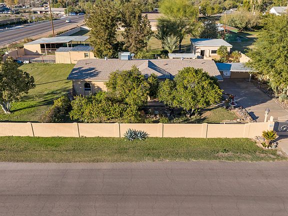 3rd image of 5040 W STEINWAY Drive