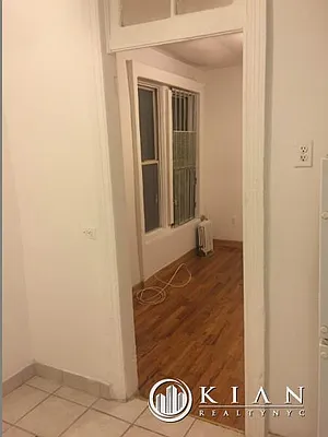 Rented by Kian Realty | media 9