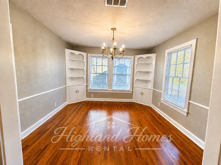 251 Wichita St — Photo 4