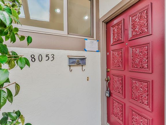3rd image of 8053 Park Villa Cir