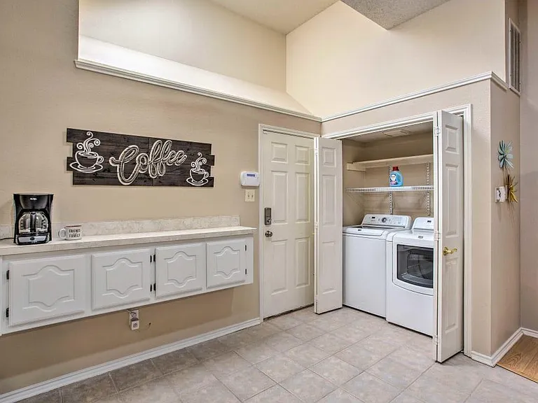 6325 Wildhaven Dr — Photo 19