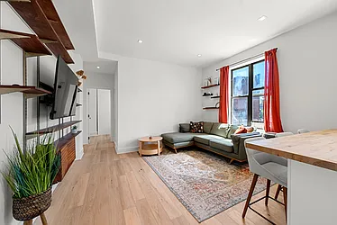 834 Riverside Drive