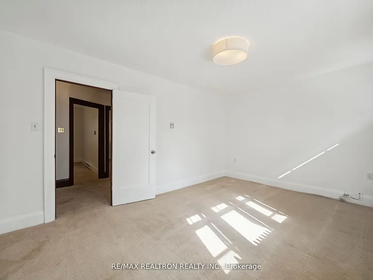 186 Wanless Ave — Photo 27