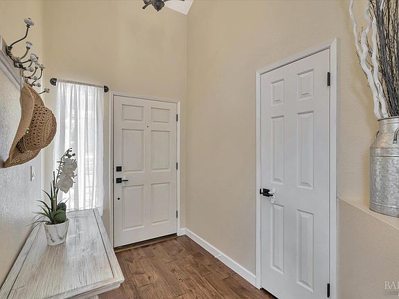 4th image of 551 Shagbark Street