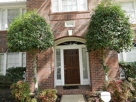 Walk into this Wonderful Home with Incredible Updates!