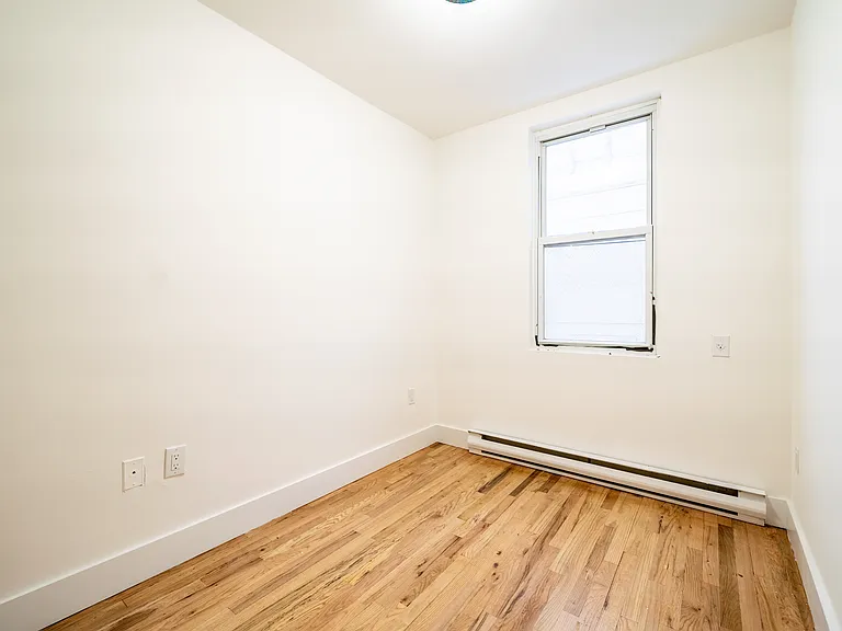 163 3rd St #7 — Photo 7