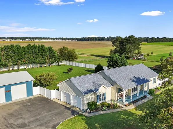 6758 Canterbury Rd, Felton, DE 19943