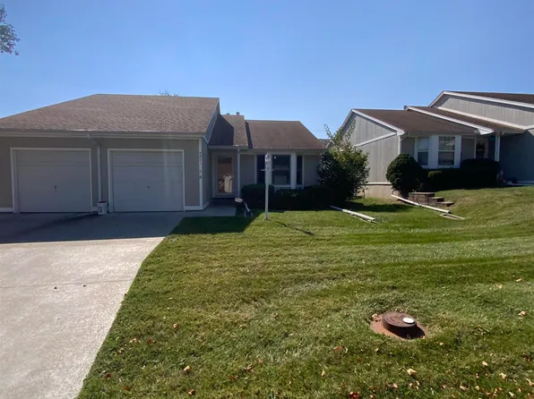 5841 SW 22nd Ter APT 2, Topeka, KS 66614