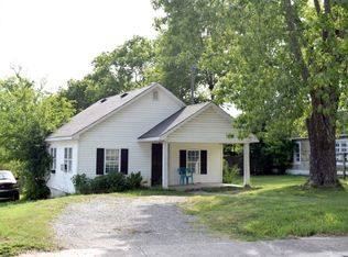 804 S McCrary St, Woodbury, TN 37190