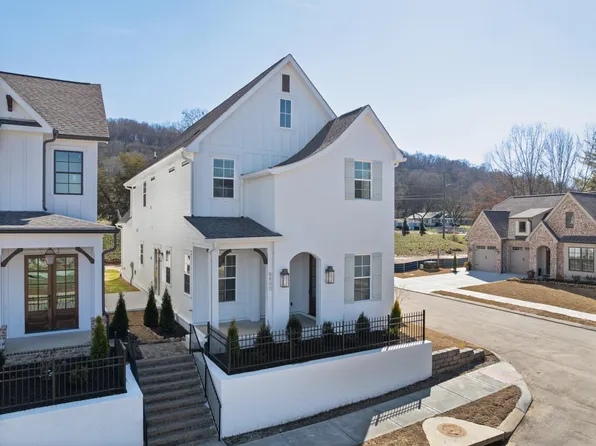 6800 Barnhouse Ct, Hixson, TN 37343