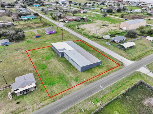 1426 Nelson Ave, Pt Bolivar, TX 77650