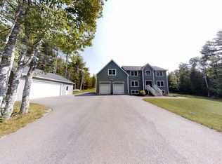 19 Barrett Ln, Holden, ME 04429