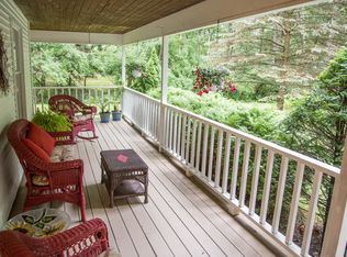 14386 Forest Ct, Chelsea, MI 48118