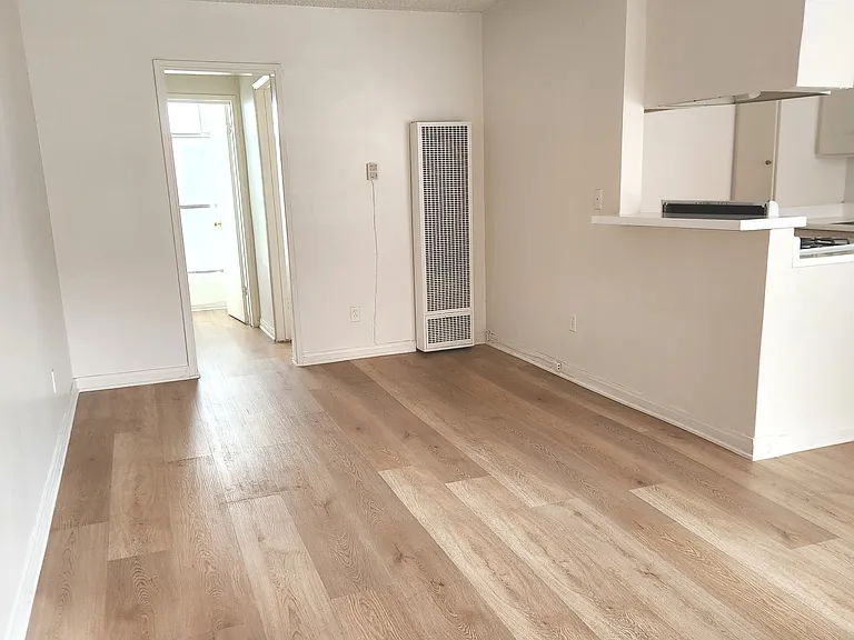 6832 Sepulveda Blvd #113 — Photo 2
