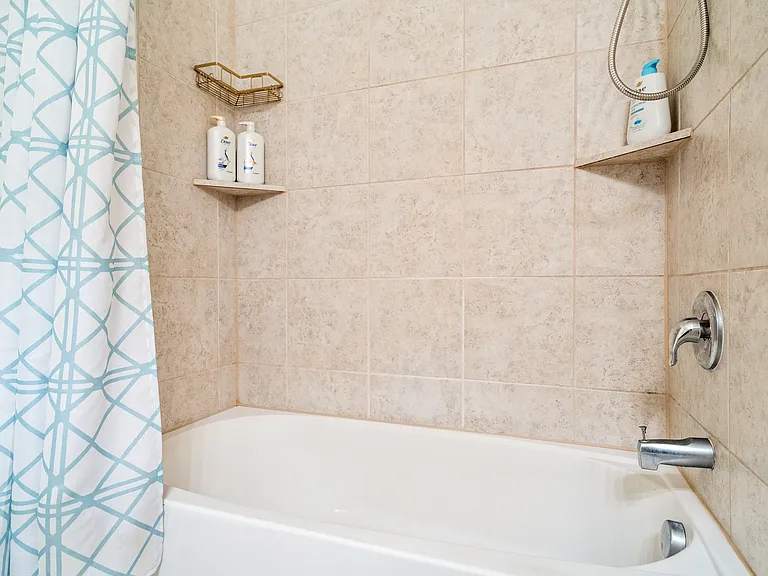 4212 Pont Du Gard Way — Photo 31