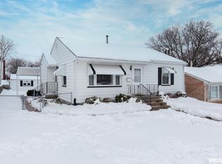 2644 Wilkes Ave, Davenport, IA 52804